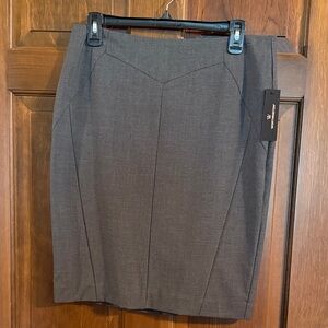 Worthington size 8 gray skirt NWT